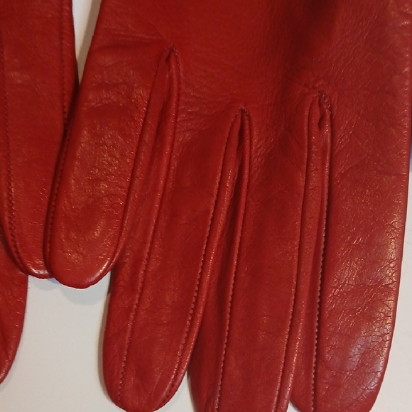 ❤️ Red Leather Fur Silk Lined Gloves Size 6.5 Luxe Winter Glam Mobwife Whimsical - Picture 5 of 7